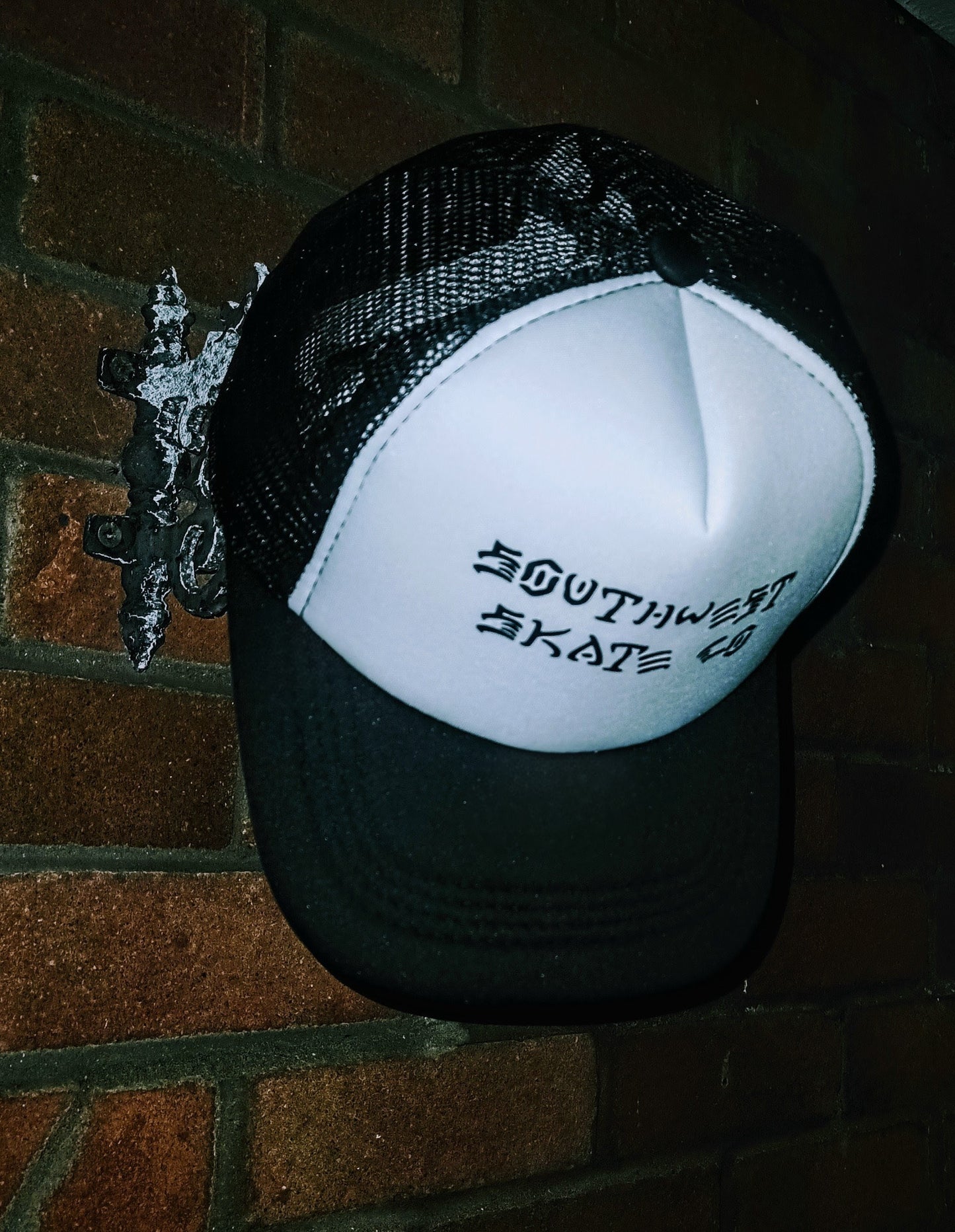 Skate and destroy font trucker cap